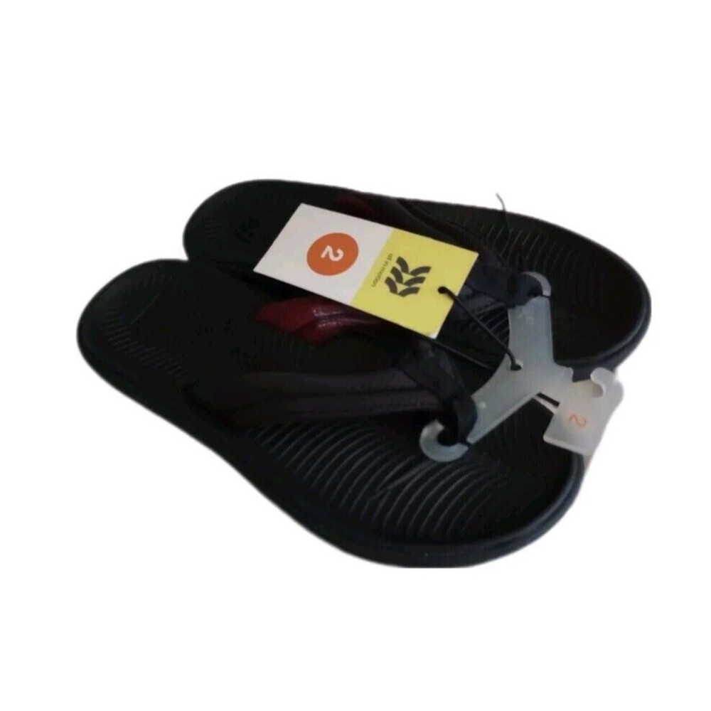 All In Motion Black & Red Sterling Contoured Footbed Thong Sandals sz 2 Big Boys